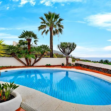 Willa With Moorish Charm And Panoramic Ocean Views *