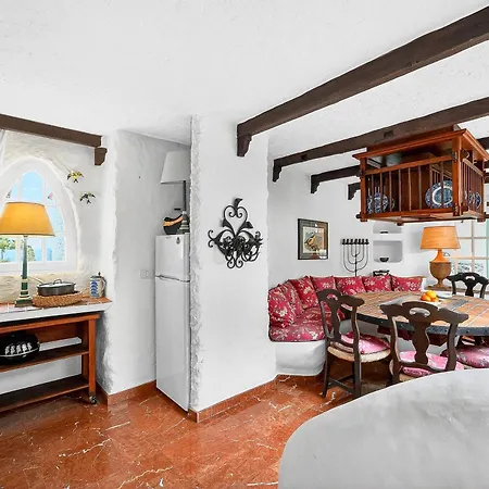 With Moorish Charm And Panoramic Ocean Views Willa