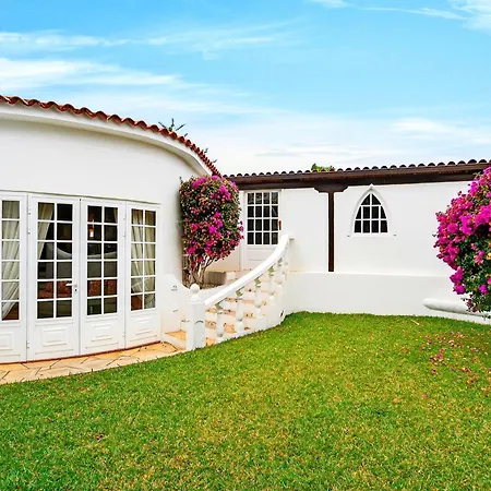 With Moorish Charm And Panoramic Ocean Views Willa
